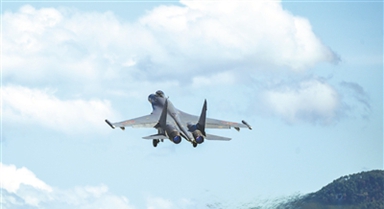 空軍航空兵某旅組織飛行訓練